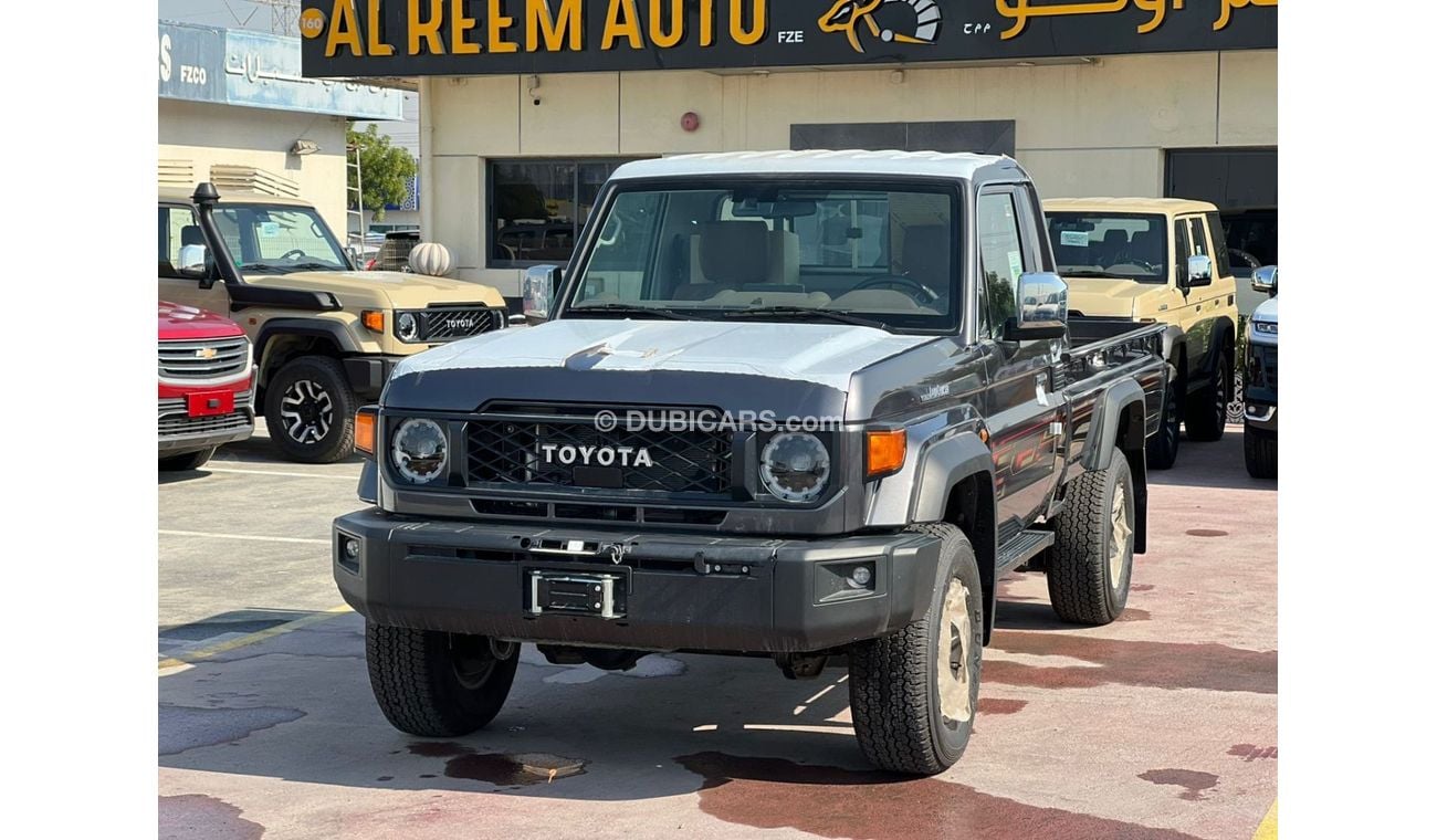 تويوتا لاند كروزر بيك آب TOYOTA LAND CRUISER (70 SERIES) (GRJ79) 4.0L Pick-up 4WD