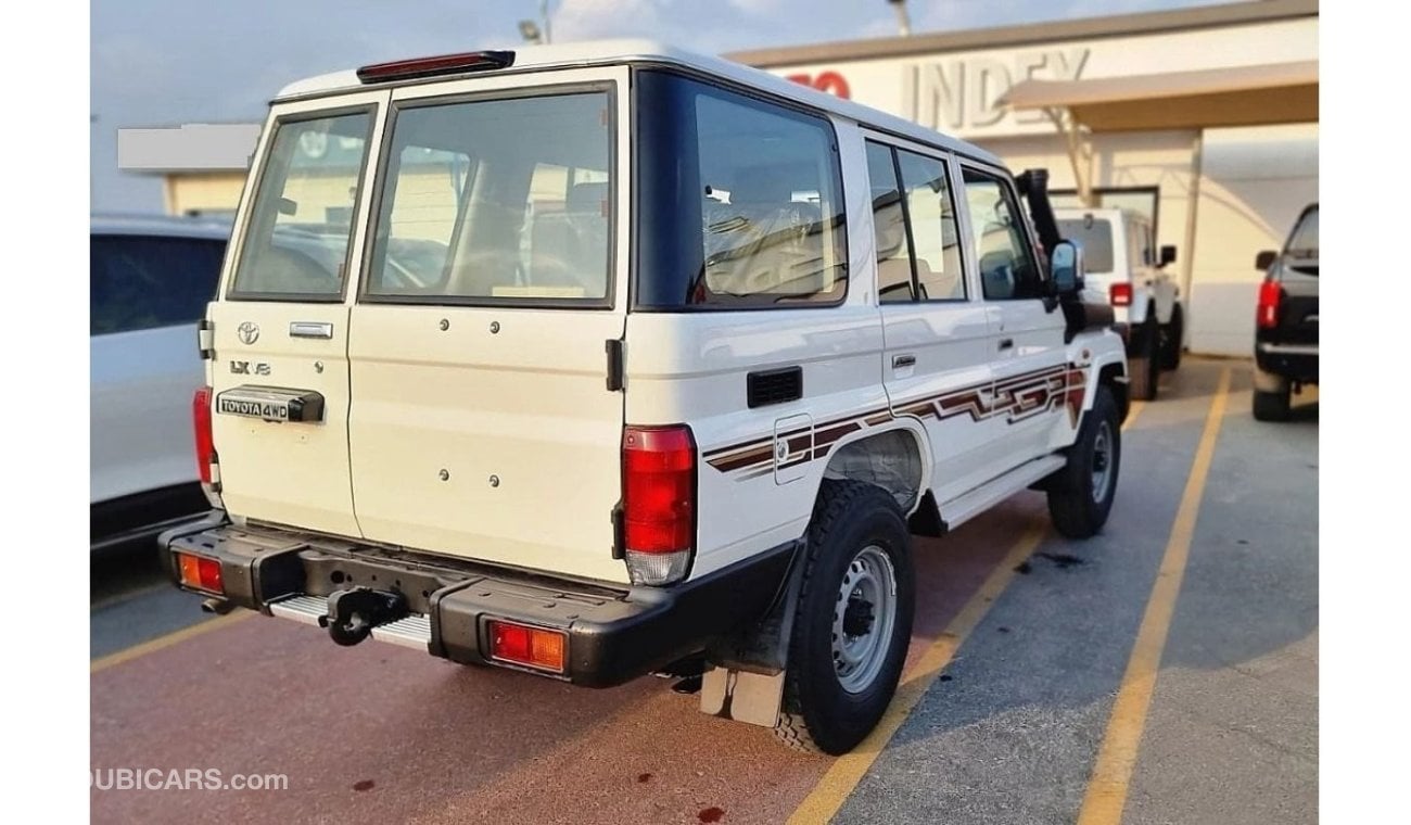 Toyota Land Cruiser Pick Up TOYOTA LAND CRUISER GCC LC76 4.5L 5 DOORS