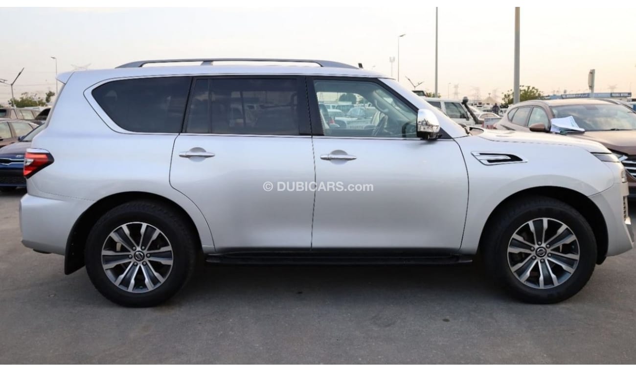 Nissan Patrol NISSAN PATROL 2018 SILVER