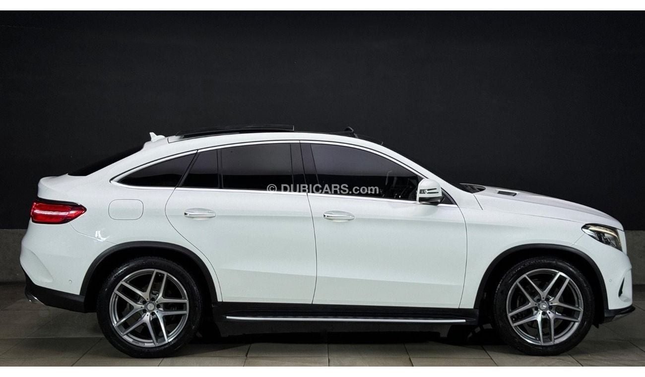 Mercedes-Benz GLE 350 The Mercedes-Benz GLE 350d Coupe in white is a stunning blend of luxury, power, and sporty design. H