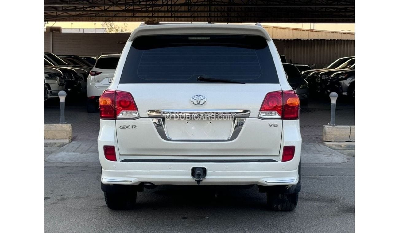 Toyota Land Cruiser GXR V8 خليجي