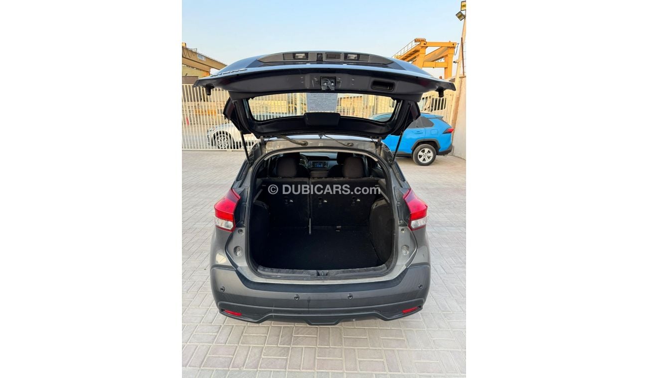 نيسان كيكس $7650   AED 28000