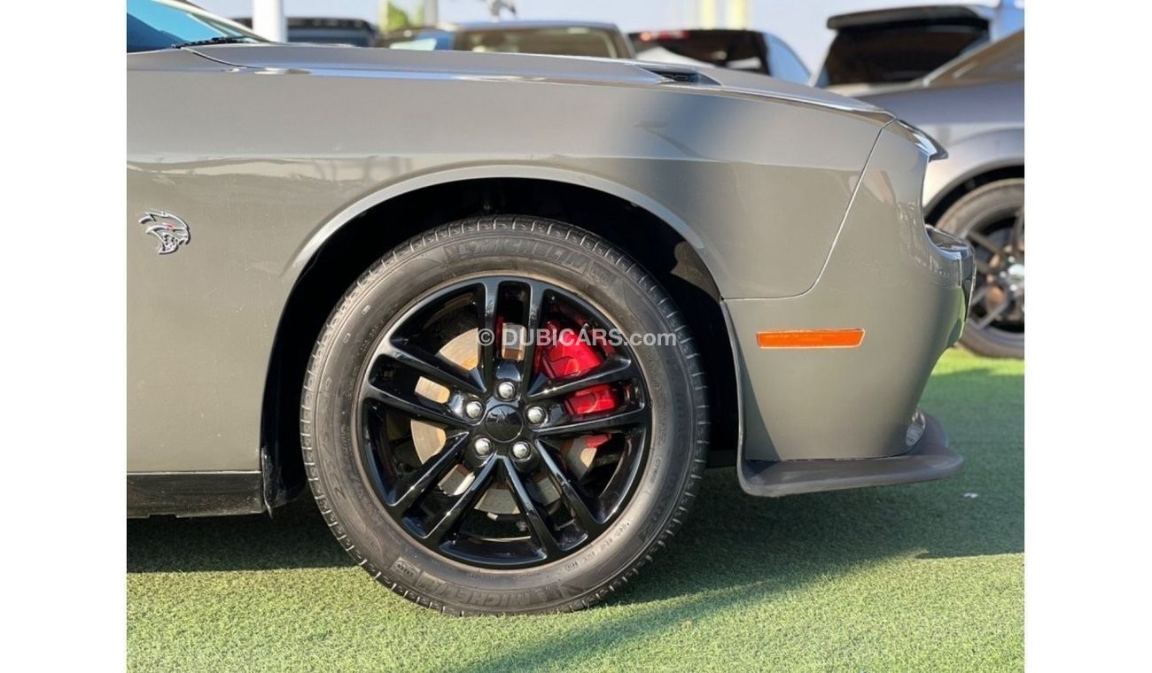 Dodge Challenger SXT Plus Dodge Challenger SXT+ 4*4 /2019 /USA /