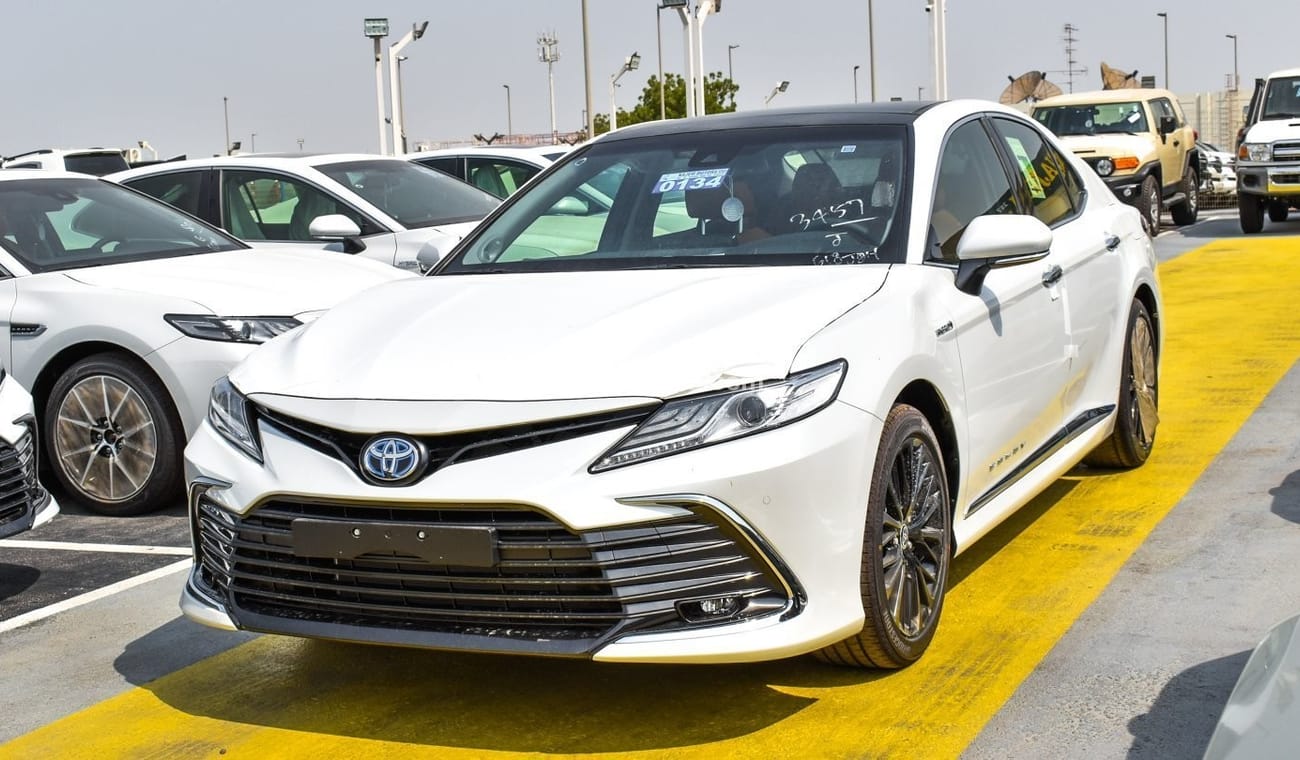 New Toyota CAMRY Lumiere 2.5L Hybrid MODEL 2024 2024 for sale in Dubai