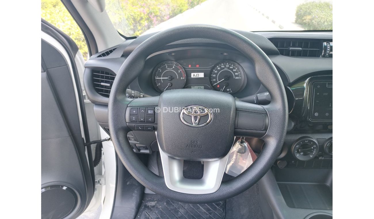 Toyota Hilux 4x4 Double cabin 2.4L Diesel manual