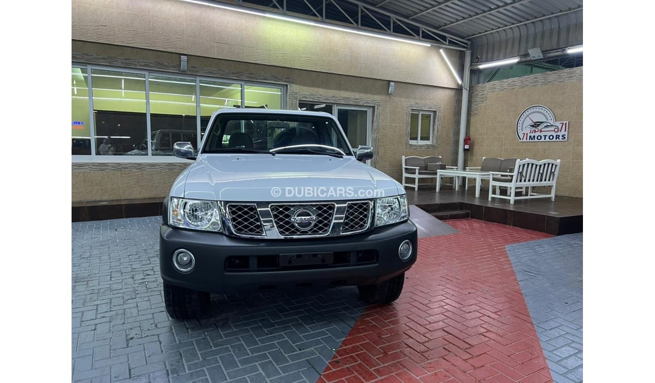 Nissan Patrol Pickup SGL Nissan patrol  pik app