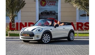 Mini Cooper Cabrio MINI Cooper Convertible 2019 GCC under Warranty with Flexible Down-Payment.