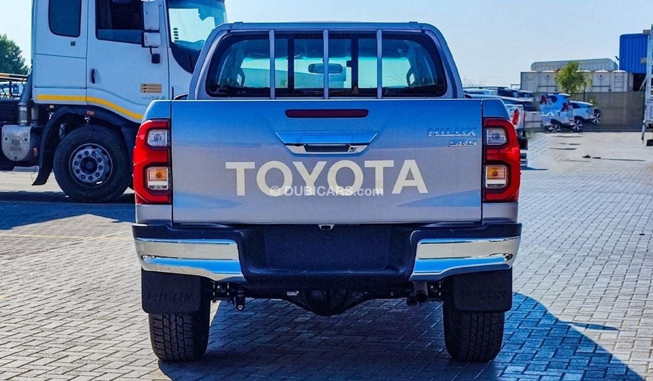 تويوتا هيلوكس Toyota Hilux 2.4L Diesel AT Full Option MY2024_Silver