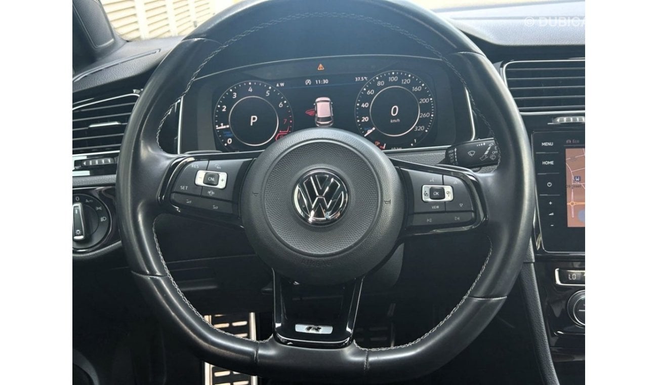 فولكس واجن جولف ار VOLKSWAGEN GOLF R 2019 GCC WITH FULL AGENCY SERVICE HISTORY IN MINT CONDITION