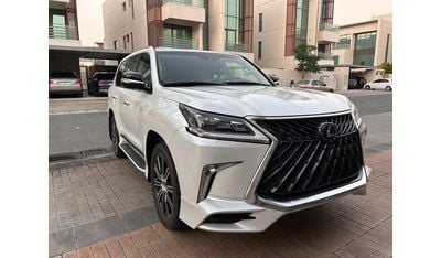 Lexus LX570