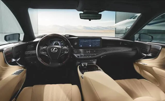 Lexus LS350 interior - Cockpit