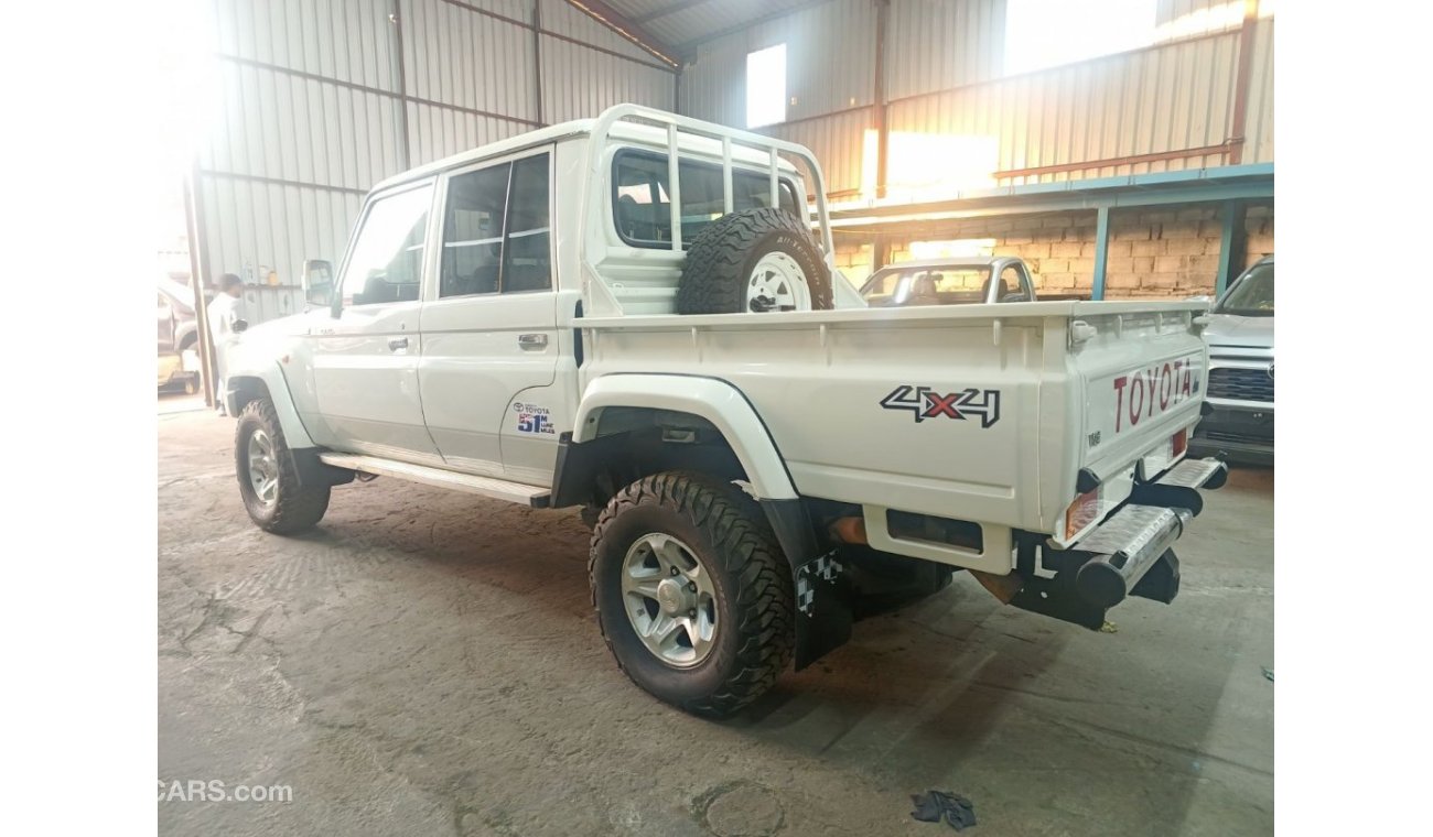 Toyota Land Cruiser Pick Up