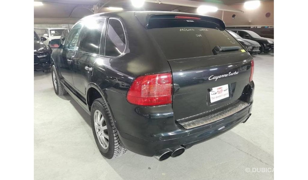 بورش كايان توربو PORSCHE CAYENNE TURBO 4.5L 2004, WITH SUNROOF, BACK CAMERA AND MORE..