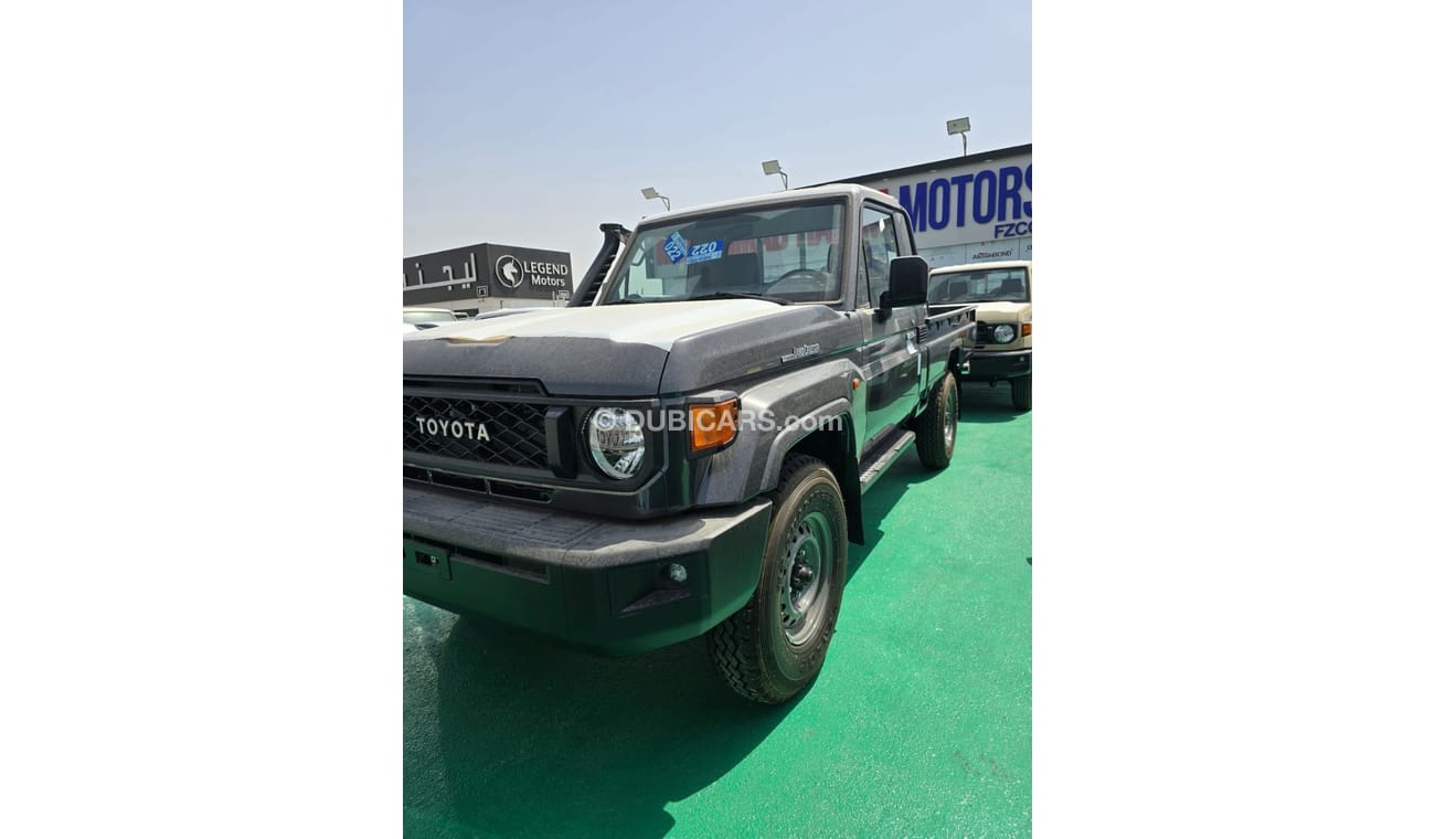 تويوتا لاند كروزر بيك آب SINGLE CAB 4.0L PETROL A/T 2024 GCC