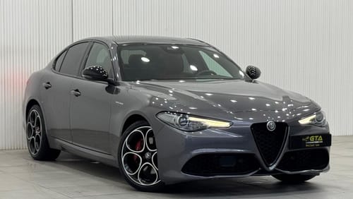 ألفا روميو جوليا 2023 Alfa Romeo Giulia Q2 Veloce, 2027 Alfa Romeo Warranty + Service Pack, Low Kms, GCC