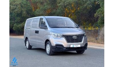 Hyundai H-1 Cargo Van 2.5L RWD / Diesel MT / Like New Condition / Lowest Price / Book Now!