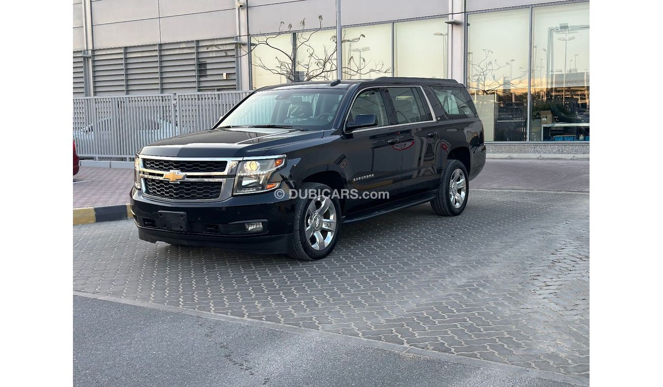 Chevrolet Suburban LT 5.3L 4WD