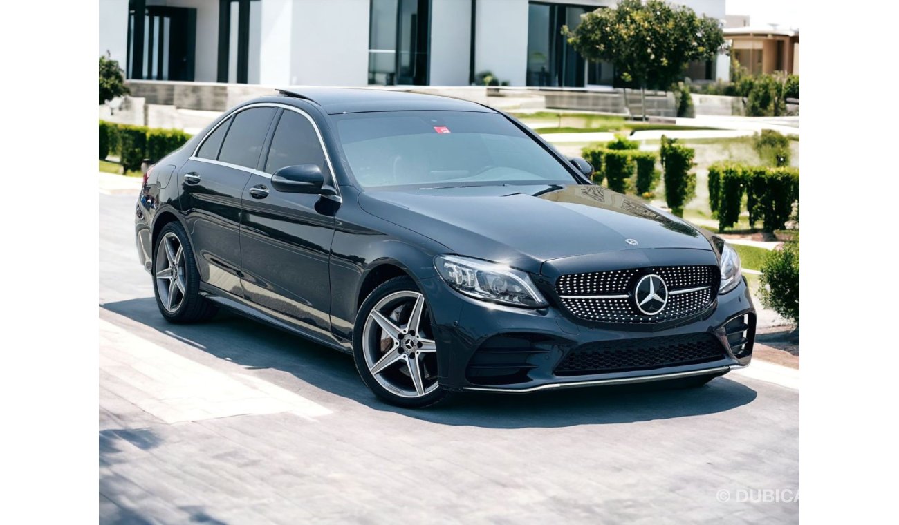 Mercedes-Benz C 300 Luxury AED 945 PM | MERCEDES C300 AMG 2018 | CANADIAN SPECS | WELL MAINTAINED