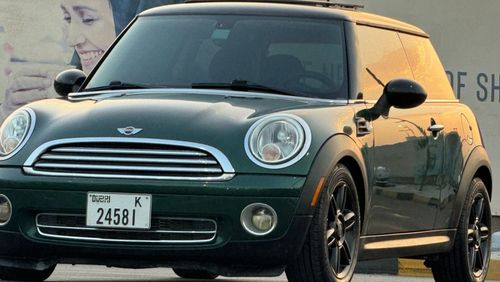 Mini Cooper Std 1.5L In excellent condition and requires no expenses