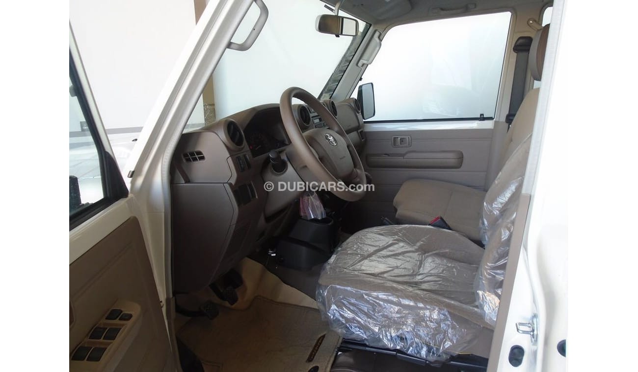 Toyota Land Cruiser Pick Up VDJ79 4.5L DIESEL DOUBLE CABIN