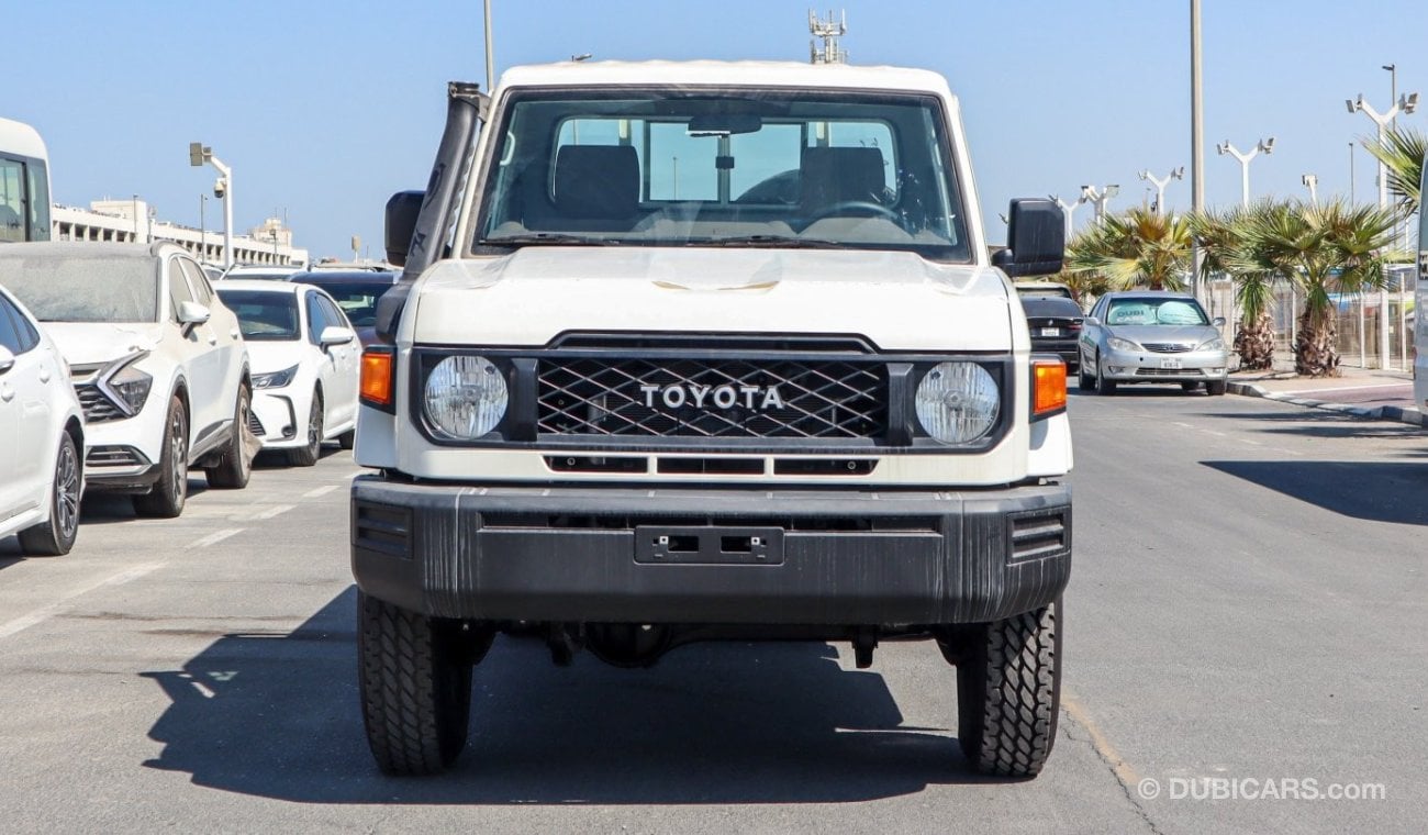 Toyota Land Cruiser Pick Up LC79 Pickup 4.5L Diesel V8 Basic Option