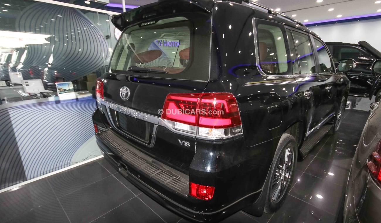 Toyota Land Cruiser GXR Black Edition V8 4.6L