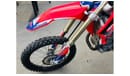 Honda CRF 450R DIRT BIKE IN MINT CONDITION