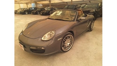 بورش بوكستر PORSCHE BOXSTER 2.7L 2005 CONVERTIBLE LOW MILEAGE IN EXCELLENT CONDITION