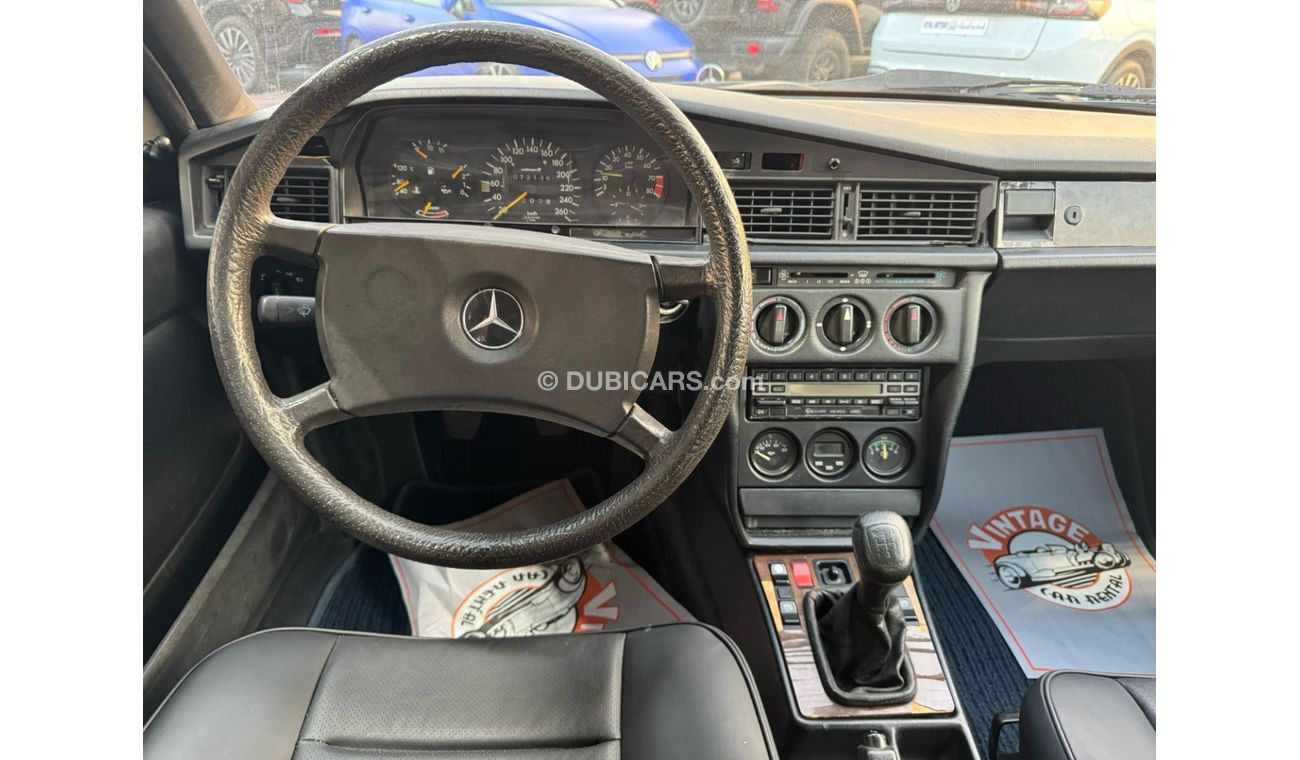 مرسيدس بنز 190 **1986**MERCEDES 190 E