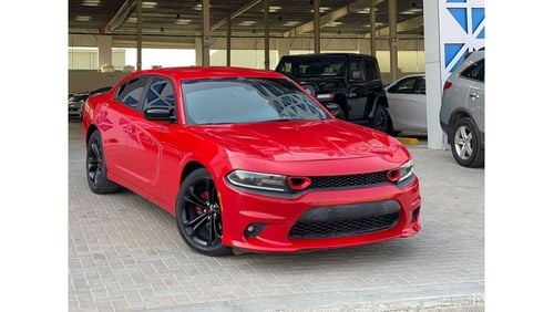 Dodge Charger SXT V6 / 8 SPEEDS / 690 AED MONTHLY / IN PERFECT CONDITION