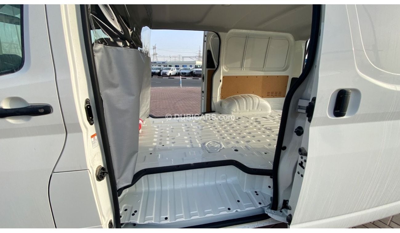 Toyota Hiace BRAND NEW CARO VAN 2022 5 DOORS FOR EXPORT ONLY