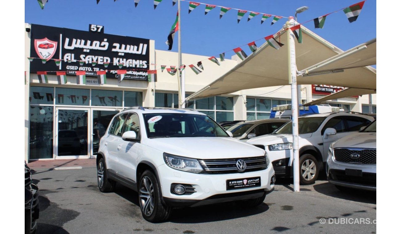 Volkswagen Tiguan SEL ACCIDENTS FREE - GCC - PERFECT CONDITION INSIDE OUT - 2000 CC