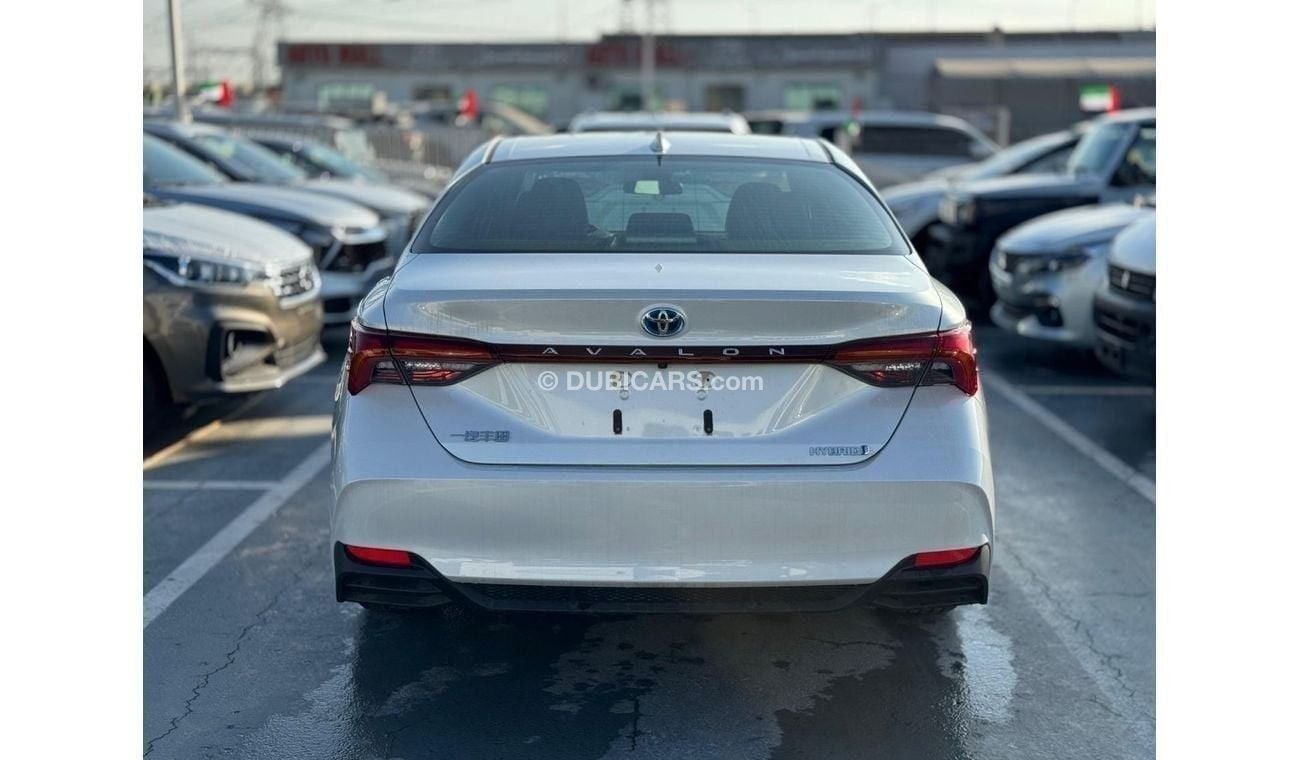 Toyota Avalon 2.5L XLE Hybrid 2024 Model Export Price @ 109,500 AED