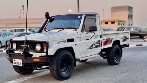 Toyota Land Cruiser Pick Up SINGLE CABIN | RHD | 1990 | 4.0L DIESEL ENGINE | MAUNAL TRANSMISSION | AIR SNORKEL