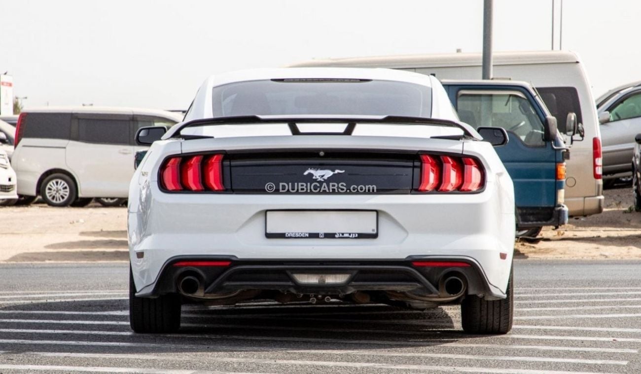 Ford Mustang EcoBoost Premium Coupe/AT/RWD/2018