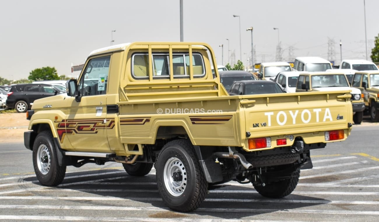 Toyota Land Cruiser Pick Up LC 79 4.0L V6 Petrol Single Cabin  M/T WINSH & DIFFLOCK