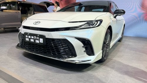 تويوتا كامري Toyota Camry Hybrid 2.0 HEV 2024