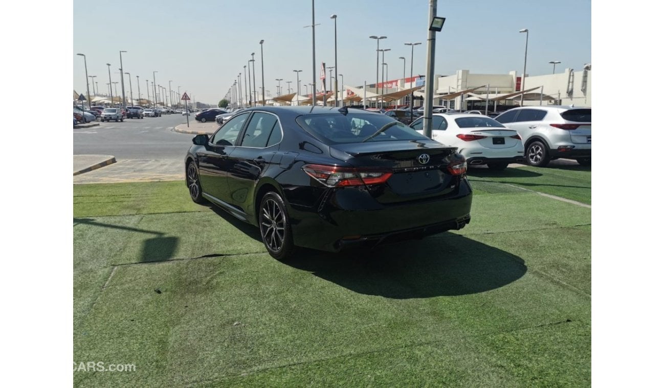 تويوتا كامري 2021 Toyota Camry SE (XV70), 4dr sedan, 2.5L 4cyl Petrol, Automatic, Front Wheel Drive