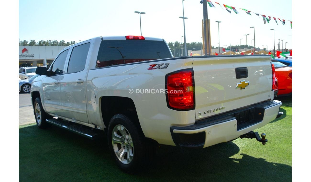 Chevrolet Silverado Z71 OF ROOD