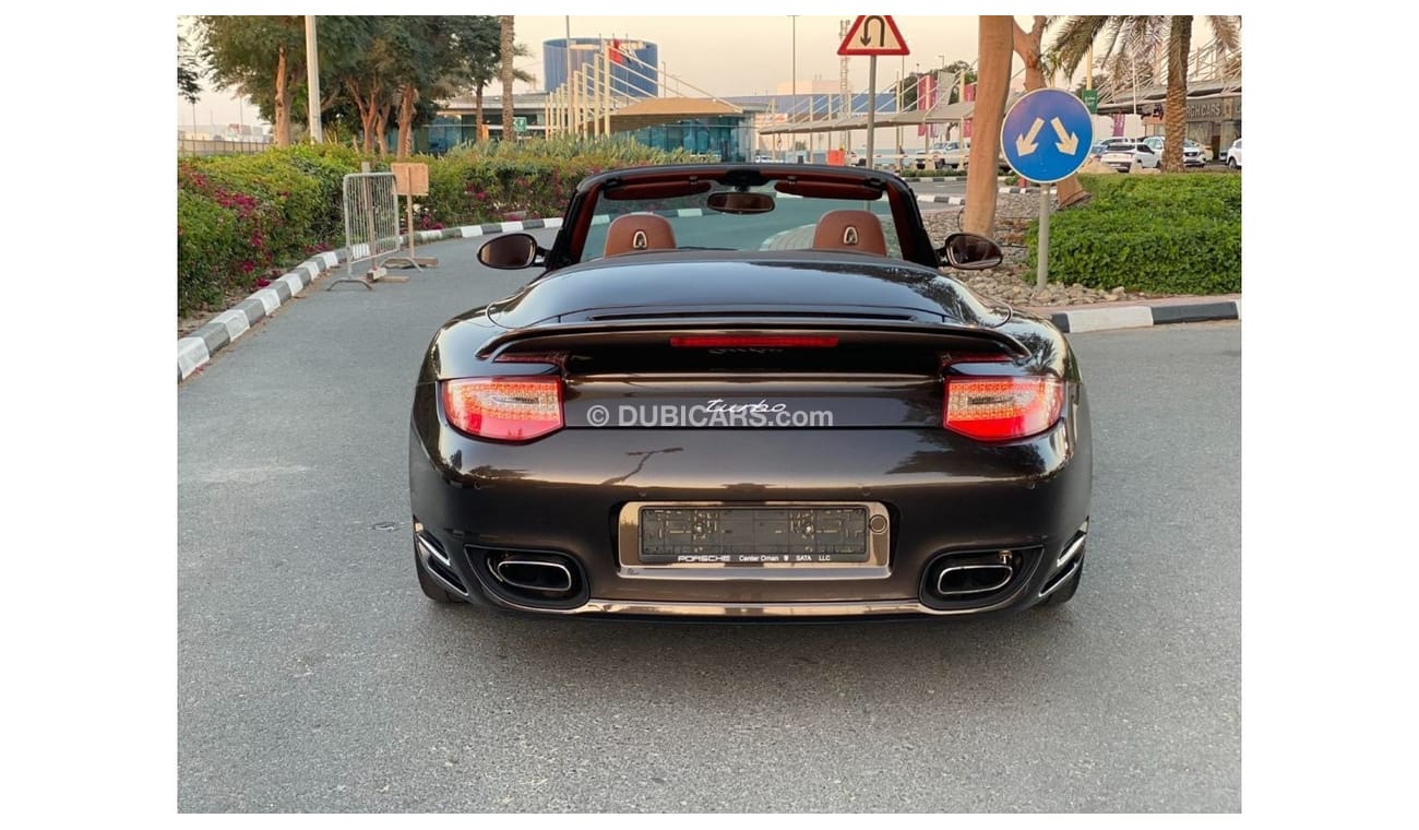 بورش 911 GCC SPEC NEAT AND CLEAN