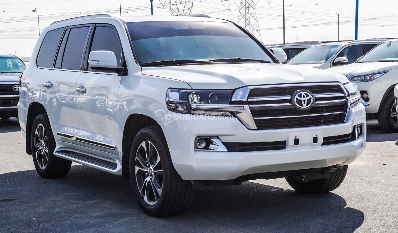 Toyota Land Cruiser GXR Grand Touring V8