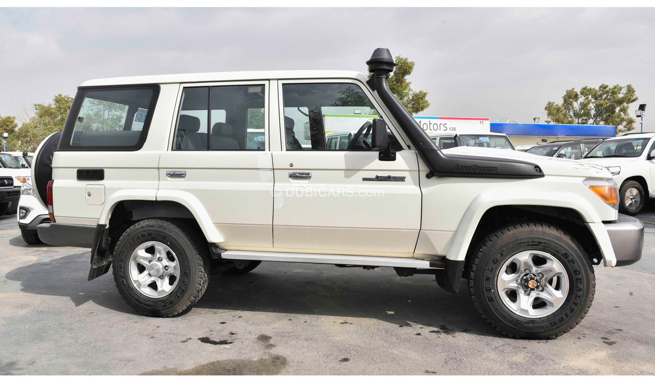 Toyota Land Cruiser Hardtop 5 Door 4.2L Diesel (RHD)