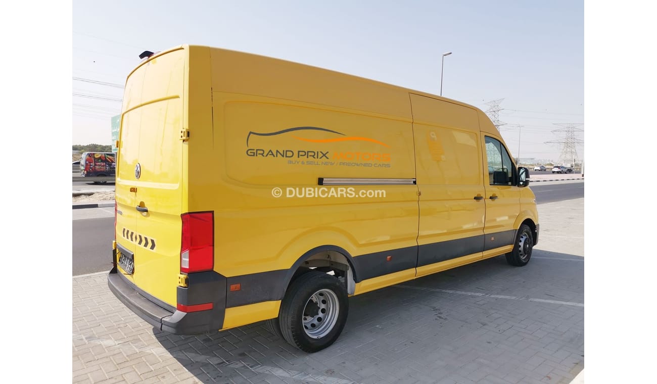 فولكس واجن كرافتر Volkswagen Crafter 2.0TDI (LWB) Manual 2019 Model GCC Specs With Full Service History In Perfect Con