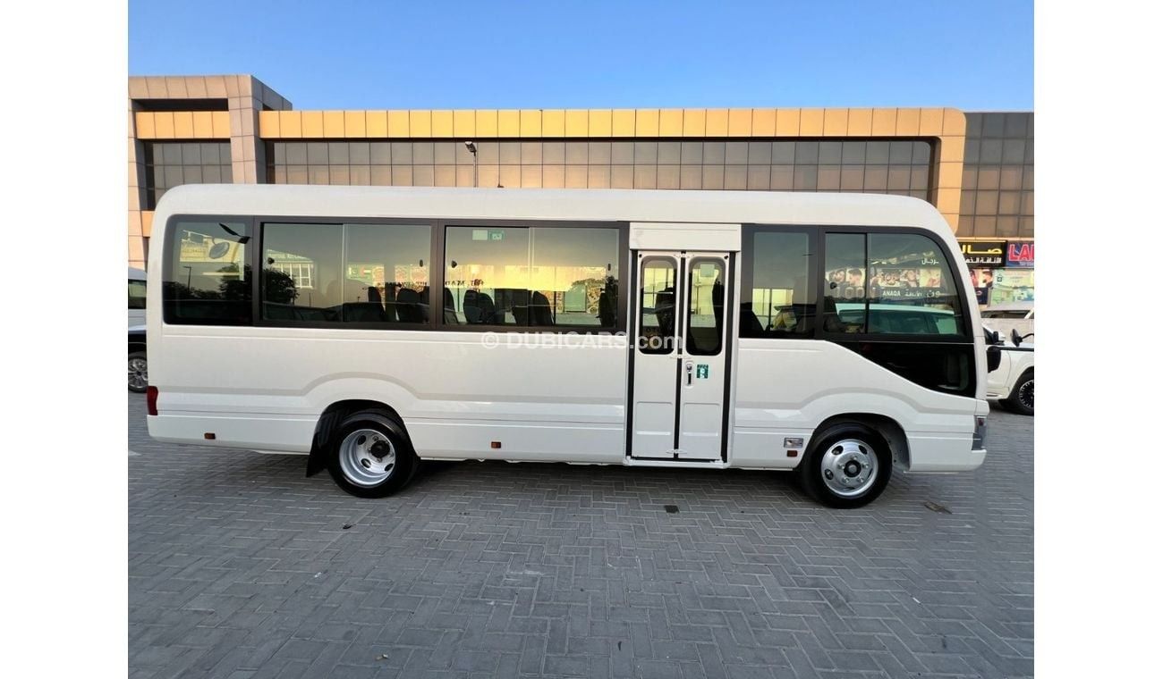 تويوتا كوستر 2024 Toyota Coaster 23-Seater 3-Point Seatbelts 4.2L 6-Cyl Diesel M/T RWD (Export Only)