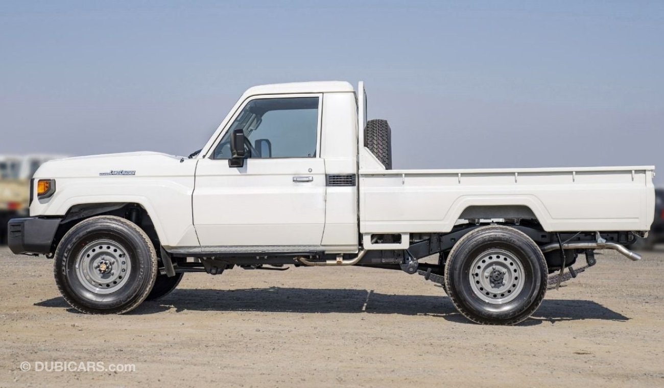 تويوتا لاند كروزر بيك آب Land cruiser pickup lc79 single cabin 4.2L diesel V6 MY2024