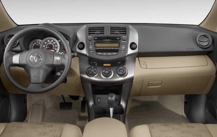 Toyota Vanguard interior - Cockpit