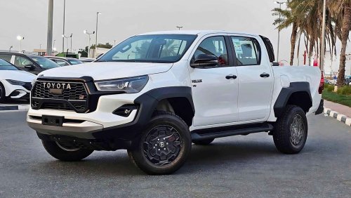 Toyota Hilux GR SPORT / 4.0L V6 / DRIVER POWER SEAT WITH ROLL BAR / "4" CAMERAS (CODE # HPGRV6AF)