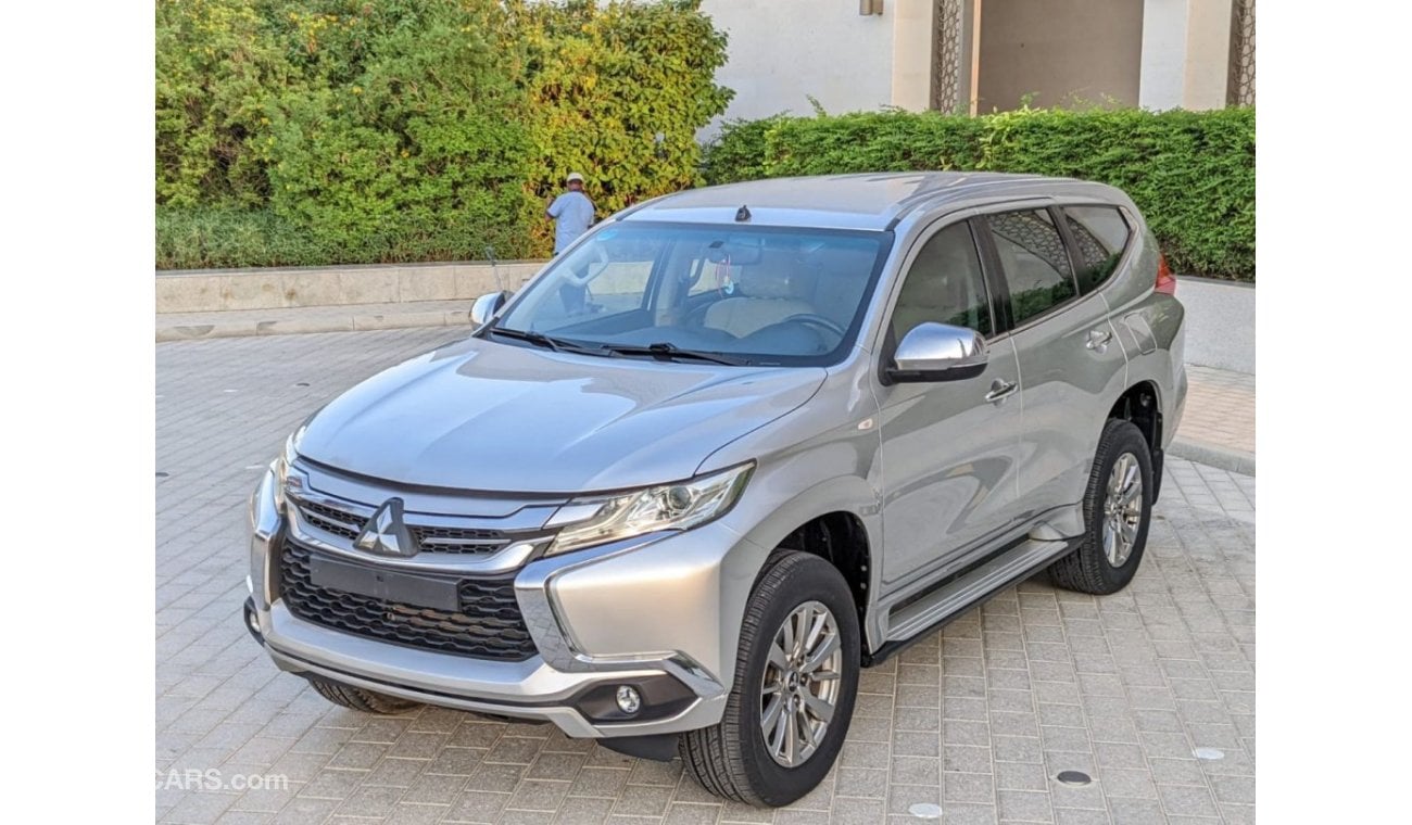 Mitsubishi Montero Sport GLX 3.0L