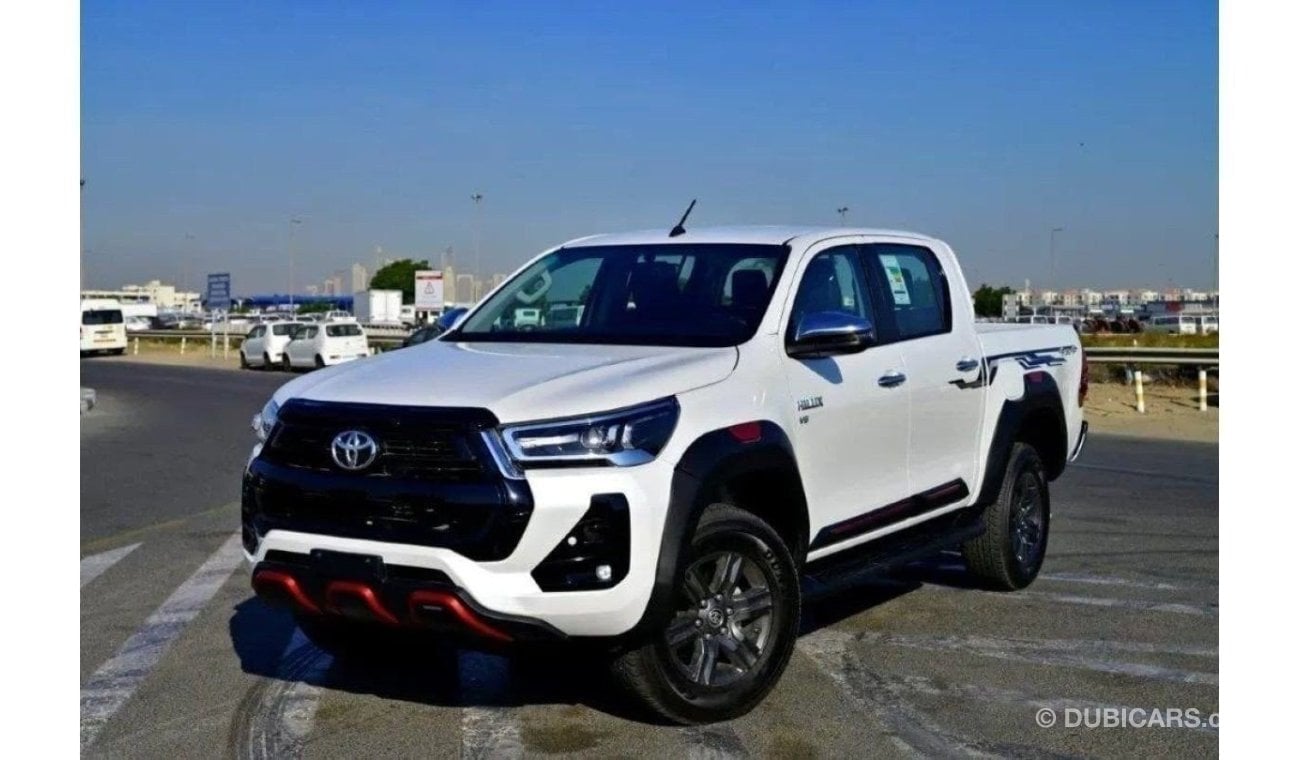 تويوتا هيلوكس HILUX SR5 4.0L V6 2024