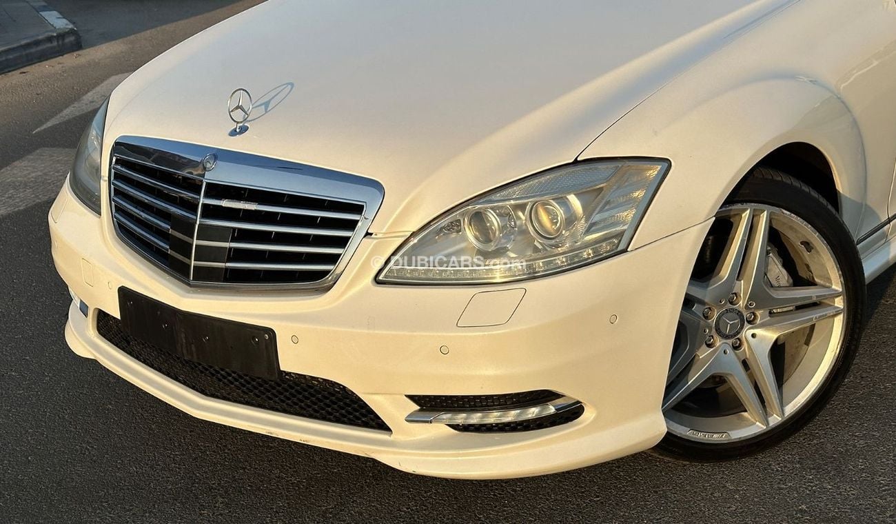 مرسيدس بنز S 500 AMG 4.7L V8 AMG GCC 2013 In Good Condition